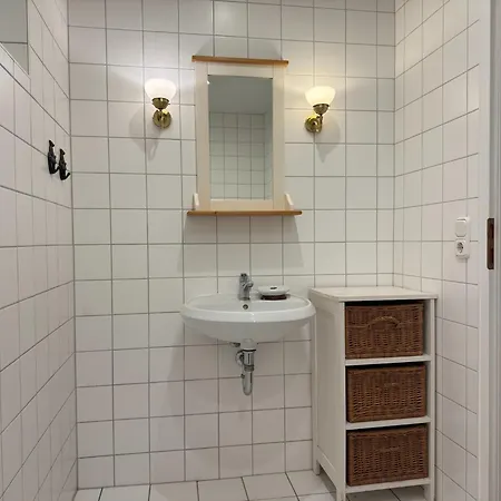 아파트 In Mit Garten Und Terrasse *