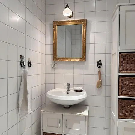 In Mit Garten Und Terrasse *