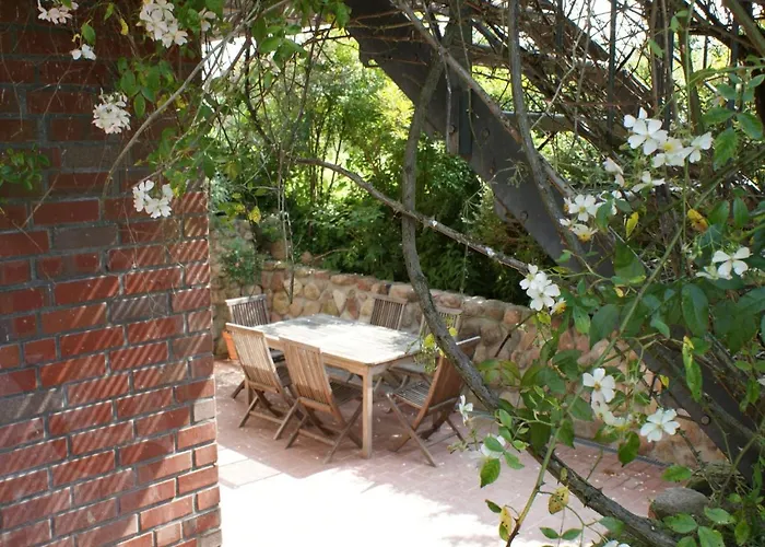 In Mit Garten Und Terrasse Apartmán