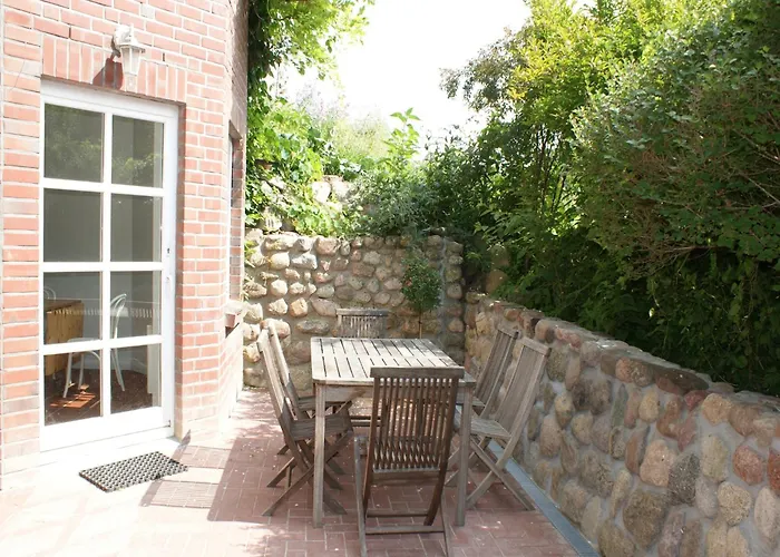 In Mit Garten Und Terrasse * Semlow